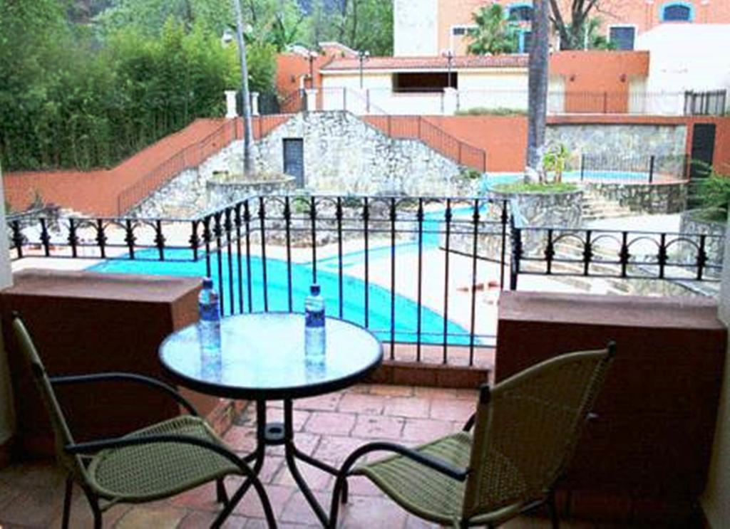 סנטיאגו Hotel Hacienda Cola Del Caballo חדר תמונה