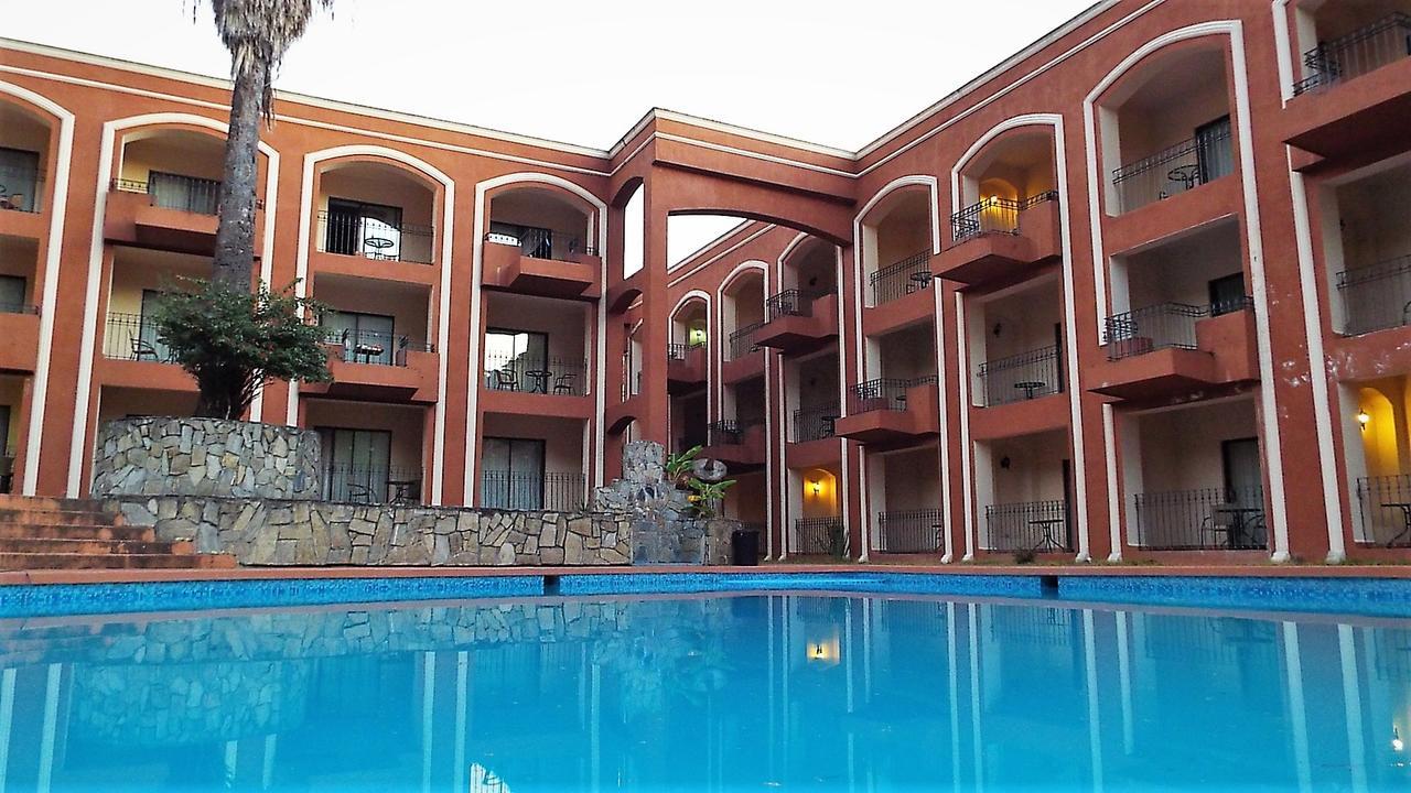 סנטיאגו Hotel Hacienda Cola Del Caballo מראה חיצוני תמונה