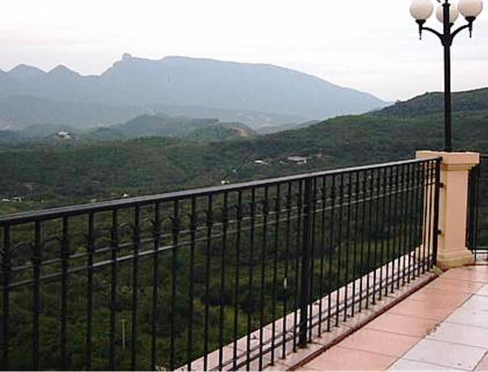 סנטיאגו Hotel Hacienda Cola Del Caballo מראה חיצוני תמונה